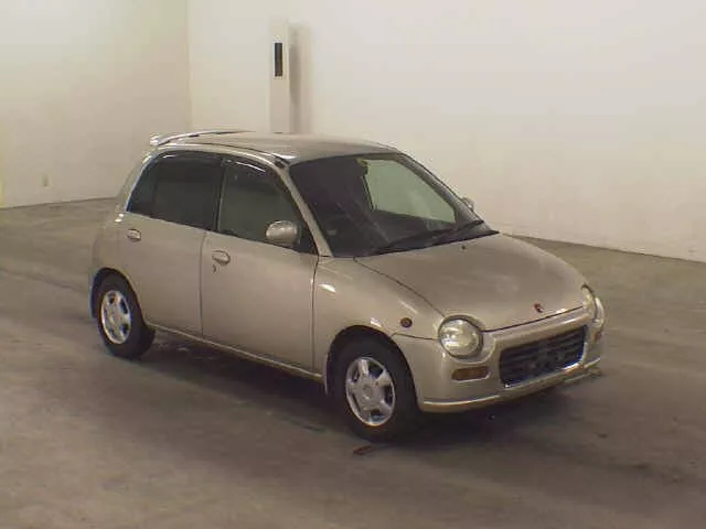 Автомобиль Daihatsu Opti I Хэтчбек (5 дверей)