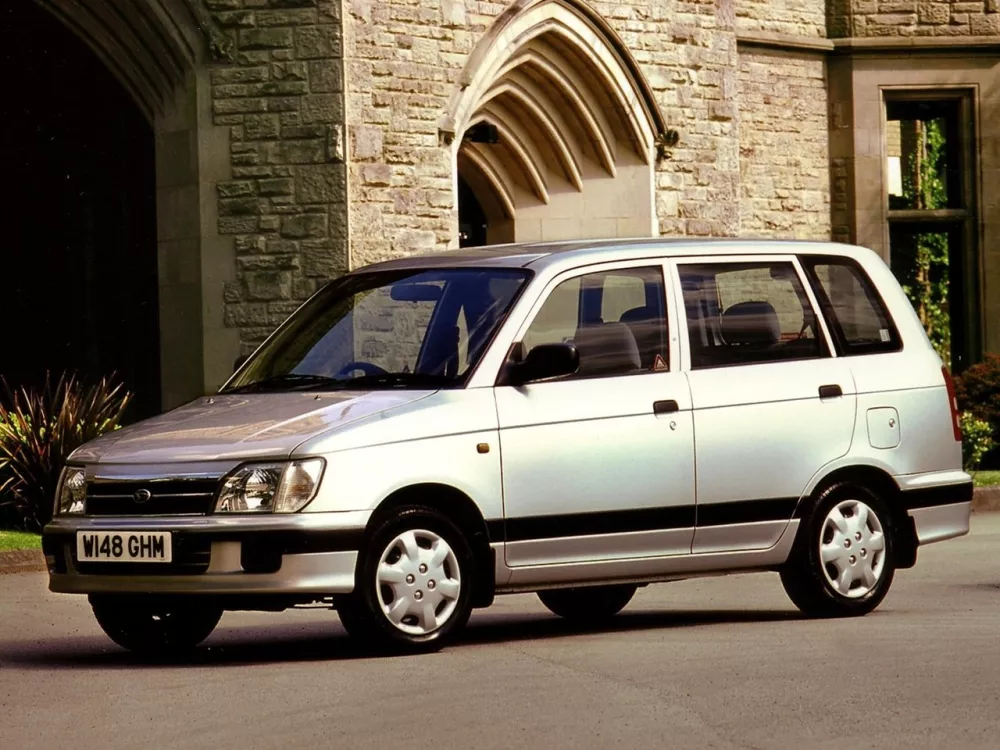 Автомобиль Daihatsu Pyzar I Рестайлинг Компактвэн