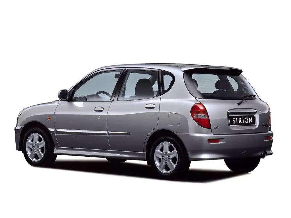 Автомобиль Daihatsu Sirion I (M1) Хэтчбек (5 дверей)