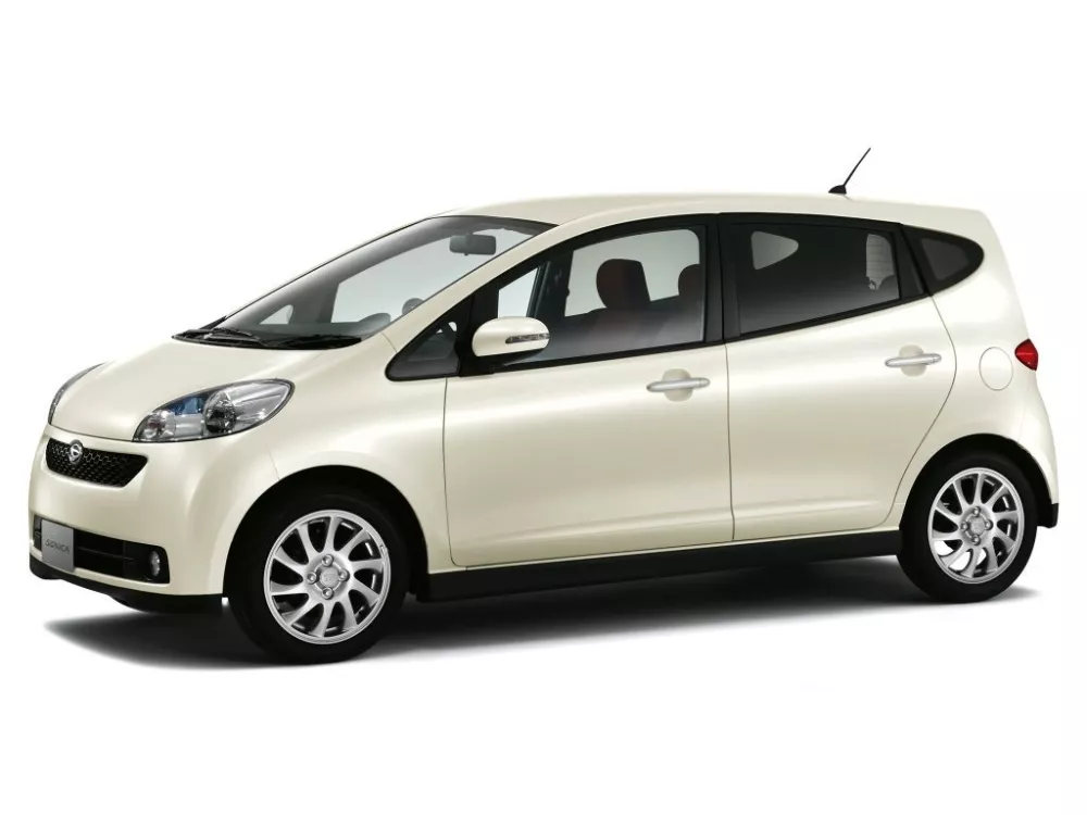 Автомобиль Daihatsu Sonica Хэтчбек (5 дверей)