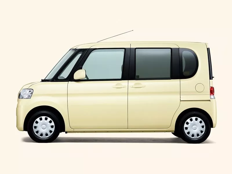 Автомобиль Daihatsu Tanto II Микровэн