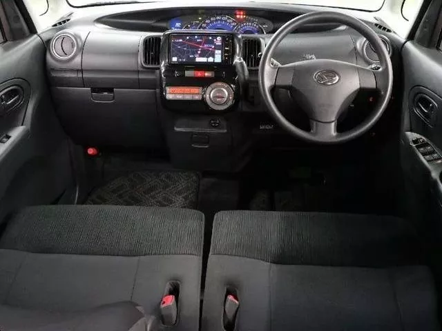 Автомобиль Daihatsu Tanto II Микровэн