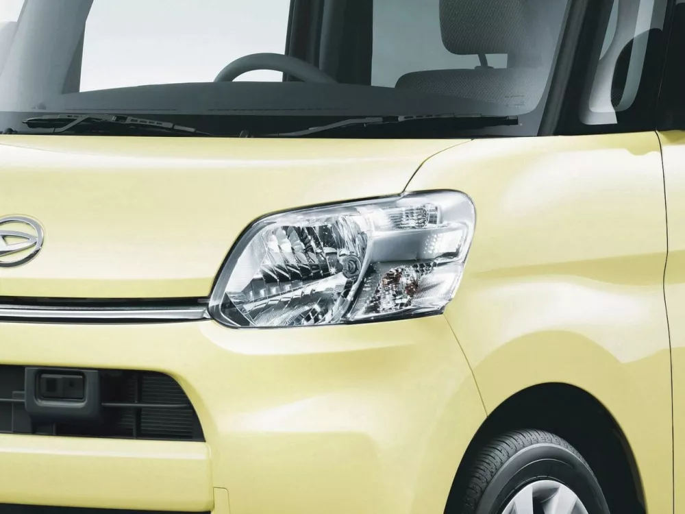 Автомобиль Daihatsu Tanto III Микровэн