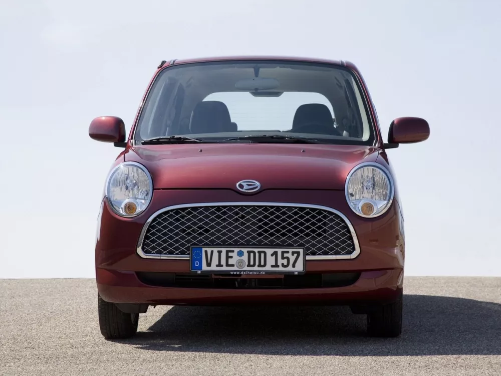 Автомобиль Daihatsu Trevis Хэтчбек (5 дверей)