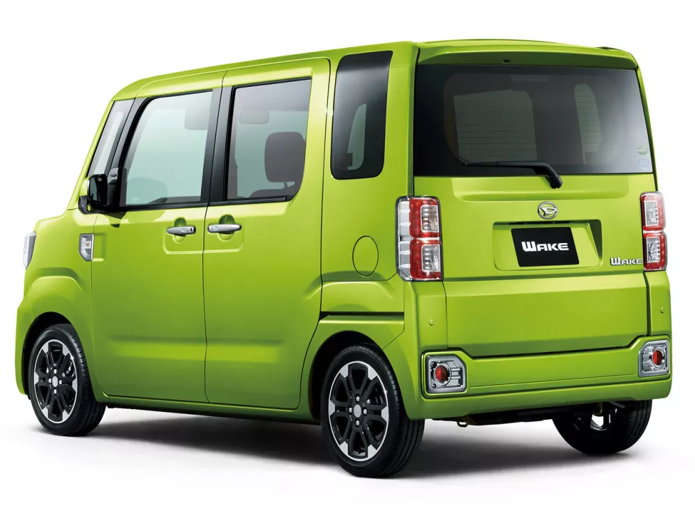 Автомобиль Daihatsu Wake I Микровэн