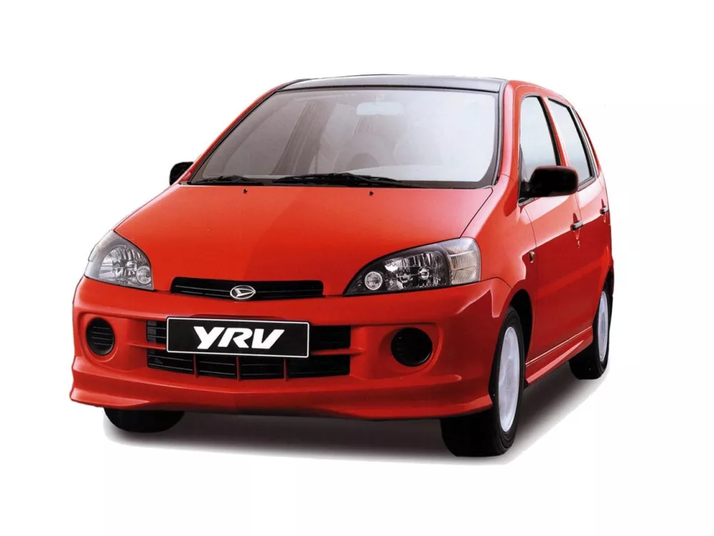 Автомобиль Daihatsu YRV I Компактвэн