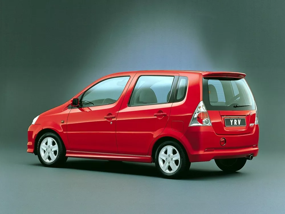 Автомобиль Daihatsu YRV I Компактвэн