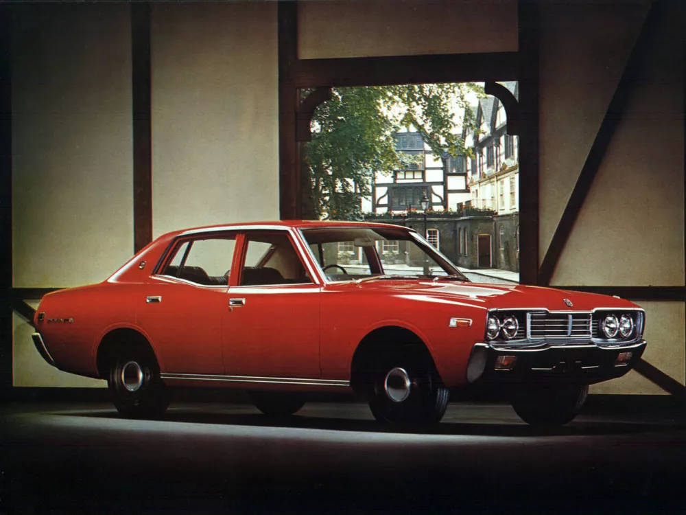 Автомобиль Datsun 200/220/260/280C Седан