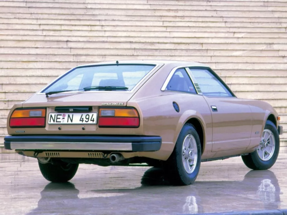 Автомобиль Datsun 280ZX Купе