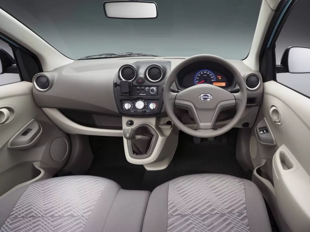 Автомобиль Datsun GO Хэтчбек (5 дверей)