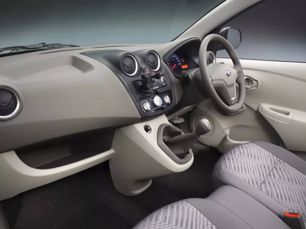 Автомобиль Datsun GO Хэтчбек (5 дверей)