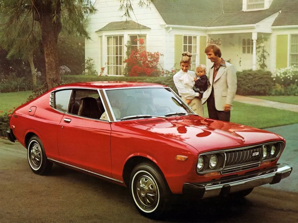 Автомобиль Datsun Violet 710 Седан 2 дв.