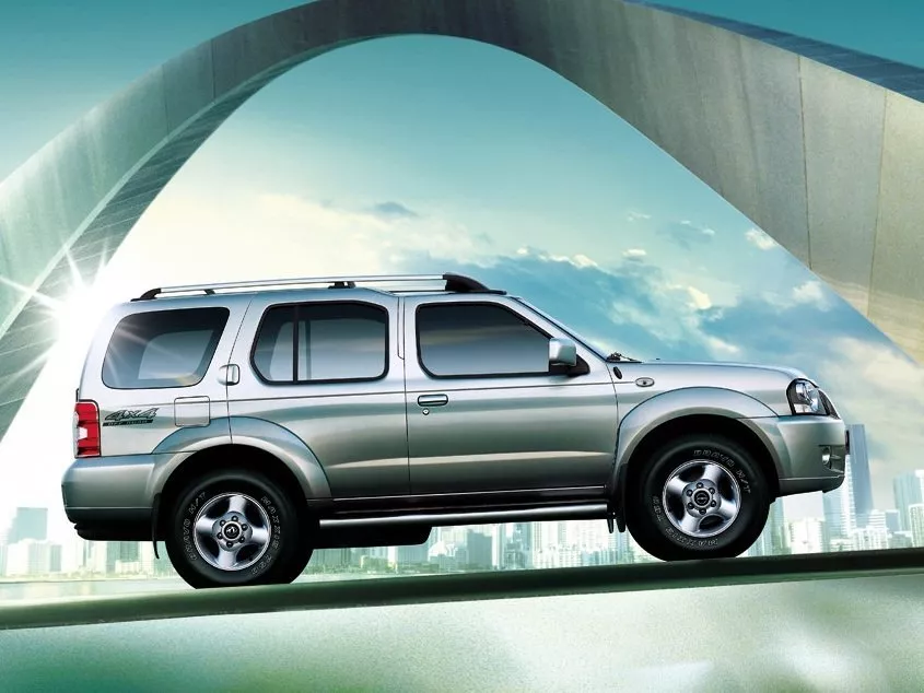 Автомобиль Dongfeng Oting Внедорожник (5 дверей)