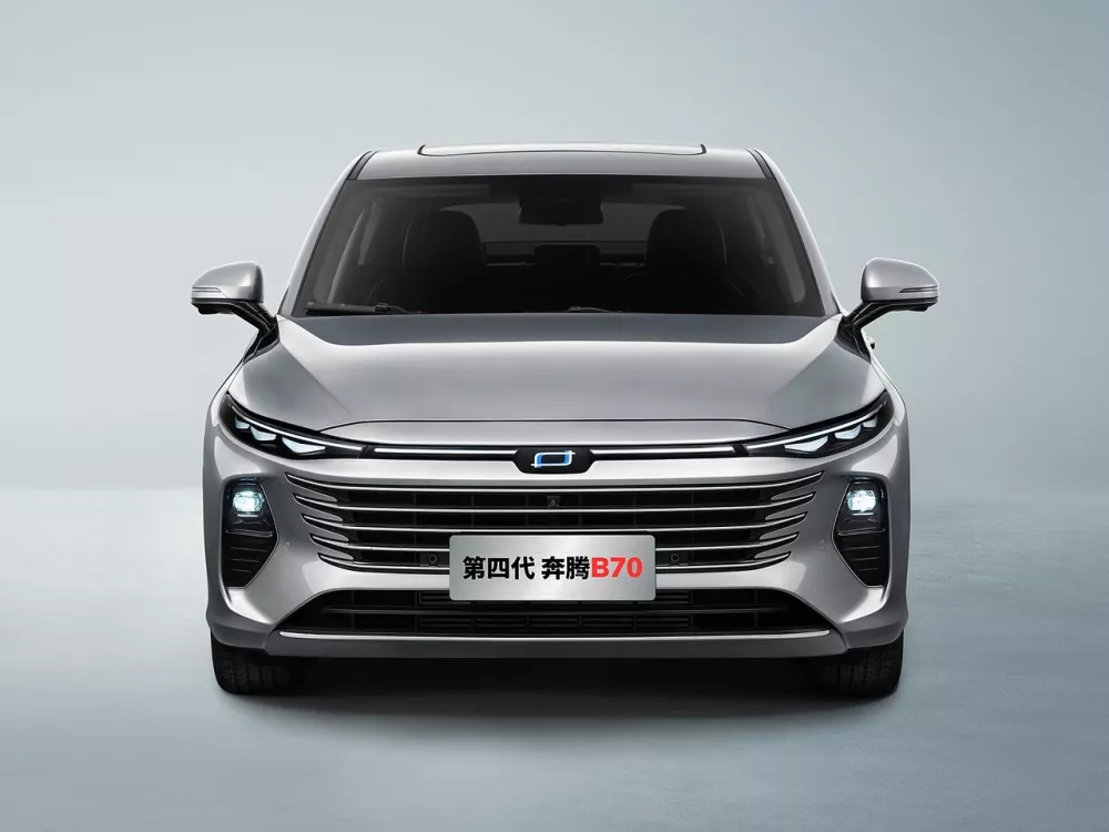 Автомобиль FAW Bestune B70 I Рестайлинг Лифтбек