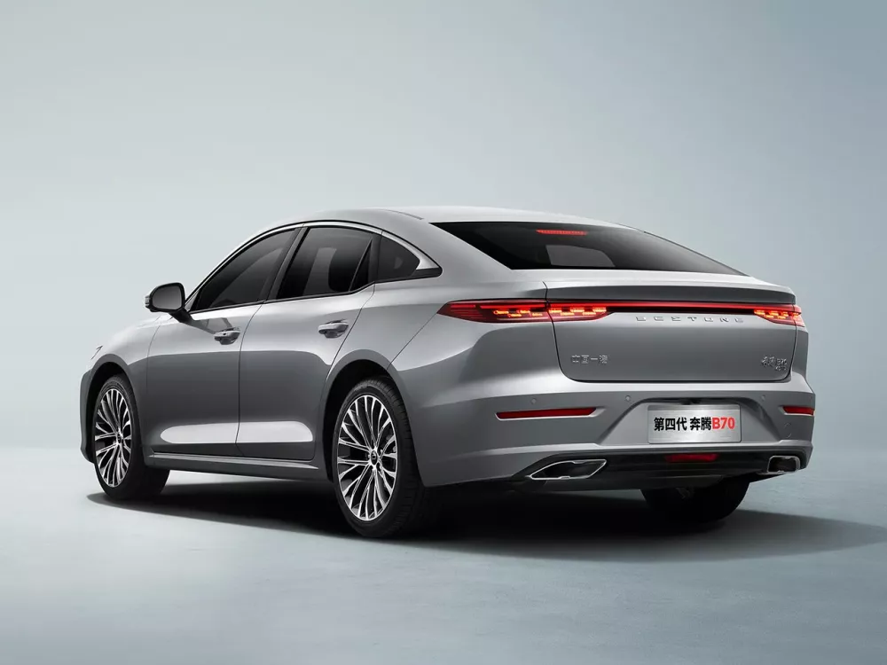 Автомобиль FAW Bestune B70 I Рестайлинг Лифтбек