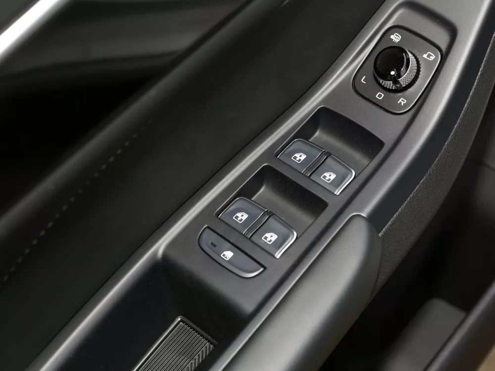 Автомобиль FAW Bestune B70 I Рестайлинг Лифтбек