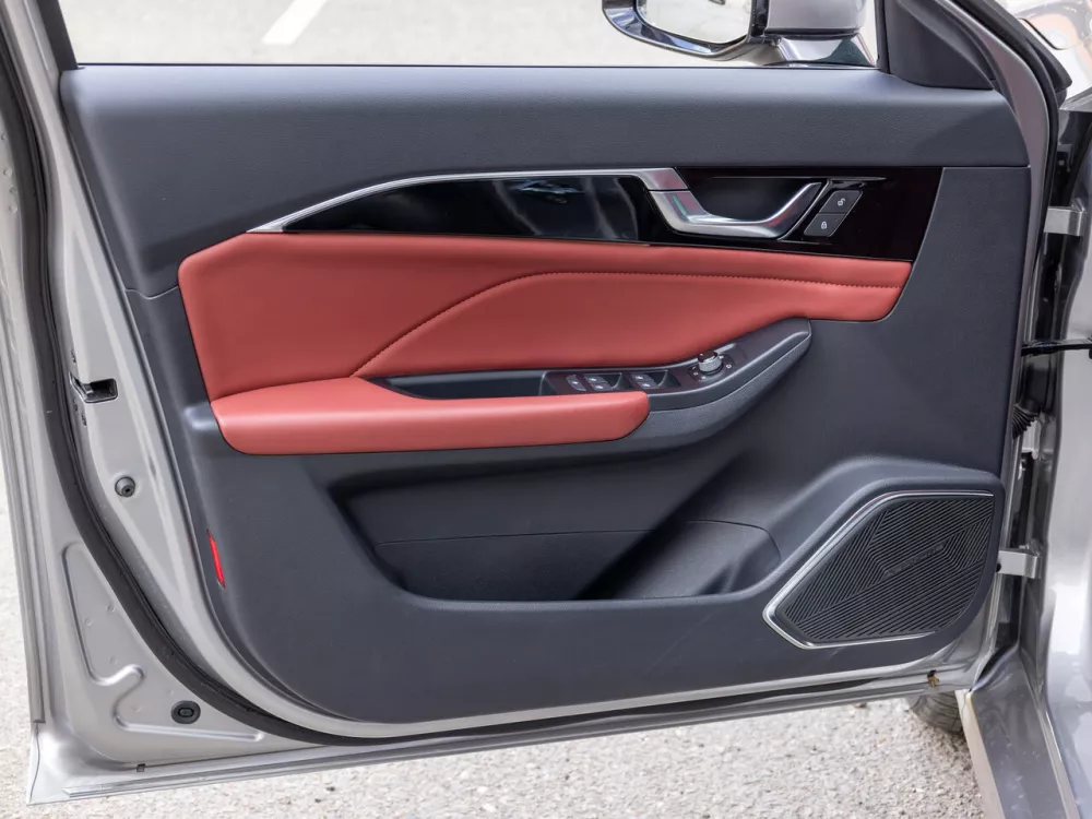 Автомобиль FAW Bestune B70 I Лифтбек
