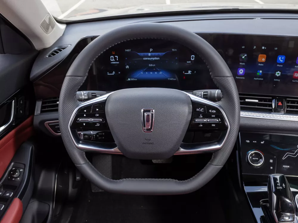 Автомобиль FAW Bestune B70 I Лифтбек