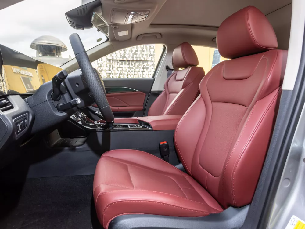 Автомобиль FAW Bestune B70 I Лифтбек
