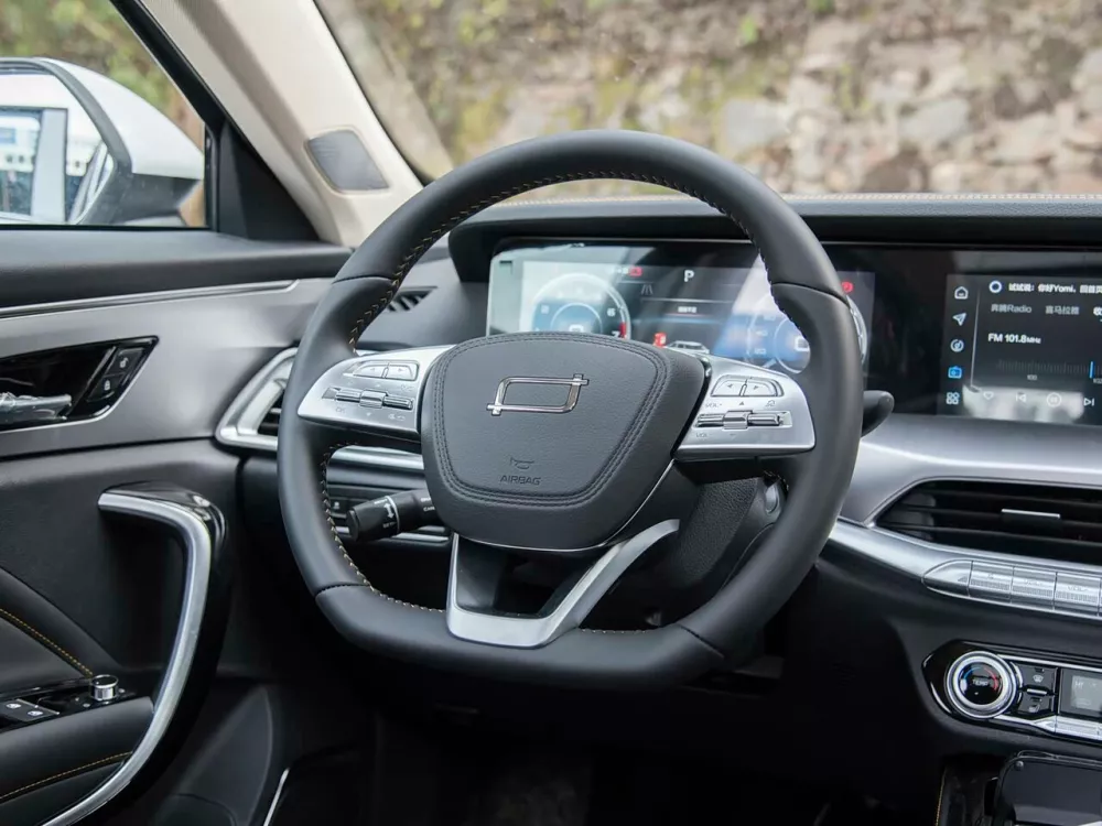 Автомобиль FAW Bestune T77 I Рестайлинг Внедорожник (5 дверей)