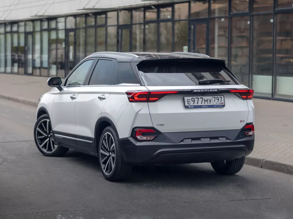 Автомобиль FAW Bestune T77 I Внедорожник (5 дверей)