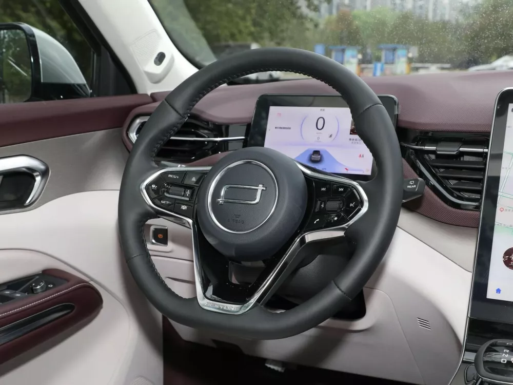 Автомобиль FAW Bestune T90 Внедорожник (5 дверей)