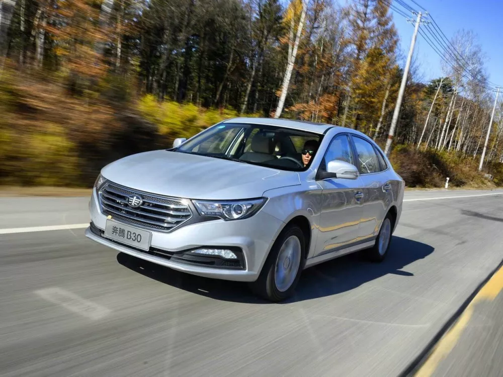 Автомобиль FAW Besturn B30 I Седан