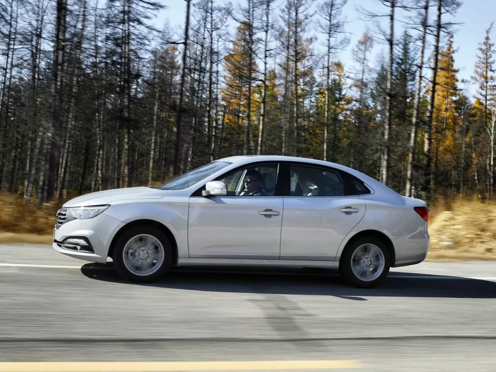 Автомобиль FAW Besturn B30 I Седан
