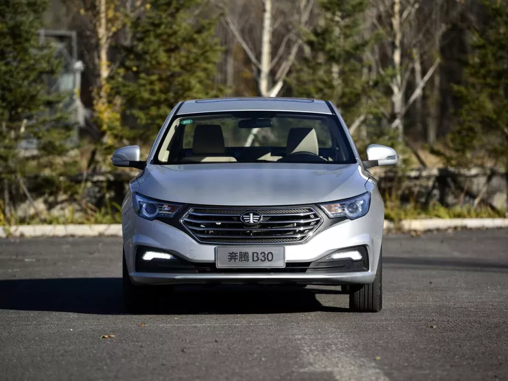 Автомобиль FAW Besturn B30 I Седан