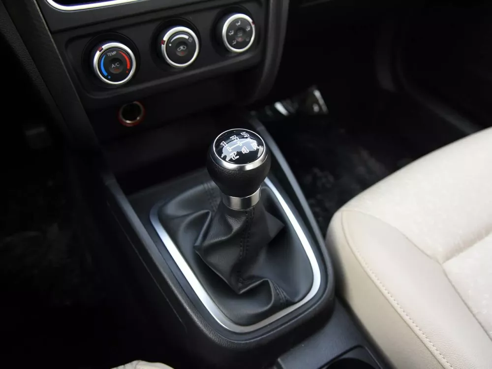 Автомобиль FAW Besturn B30 I Седан
