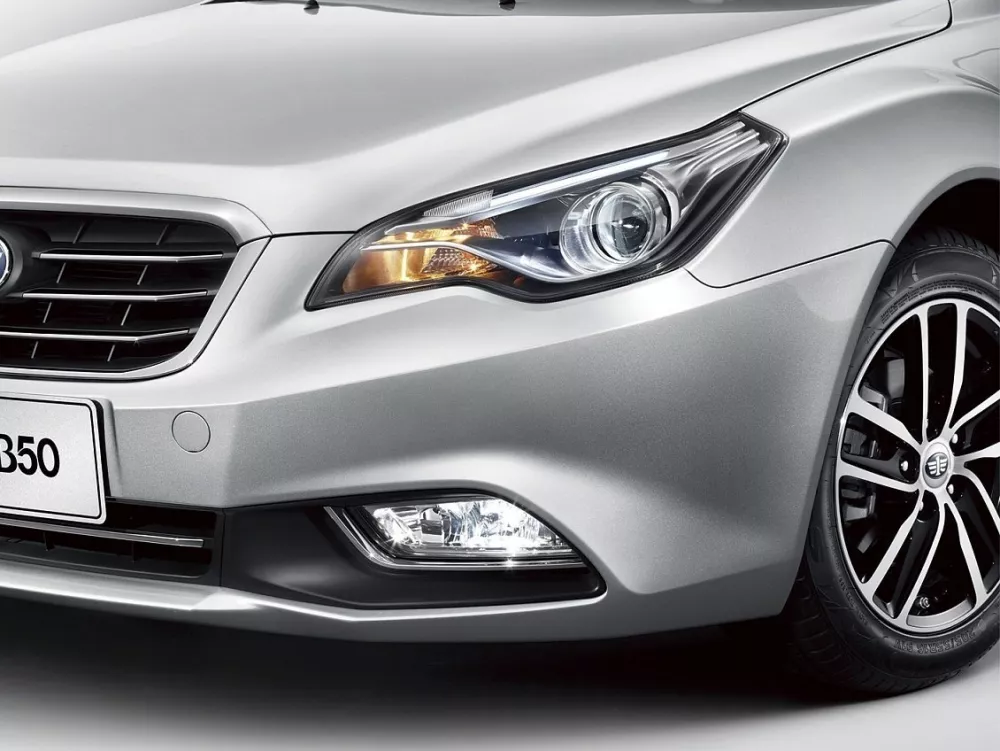 Автомобиль FAW Besturn B50 I Рестайлинг Седан