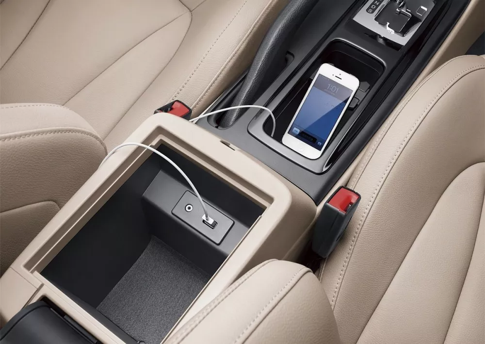 Автомобиль FAW Besturn B50 I Рестайлинг Седан
