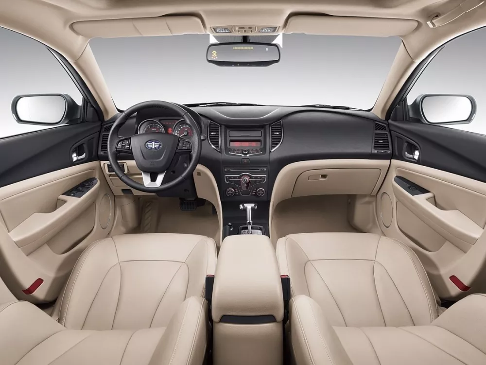 Автомобиль FAW Besturn B50 I Рестайлинг Седан