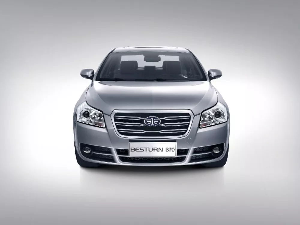 Автомобиль FAW Besturn B70 I Седан