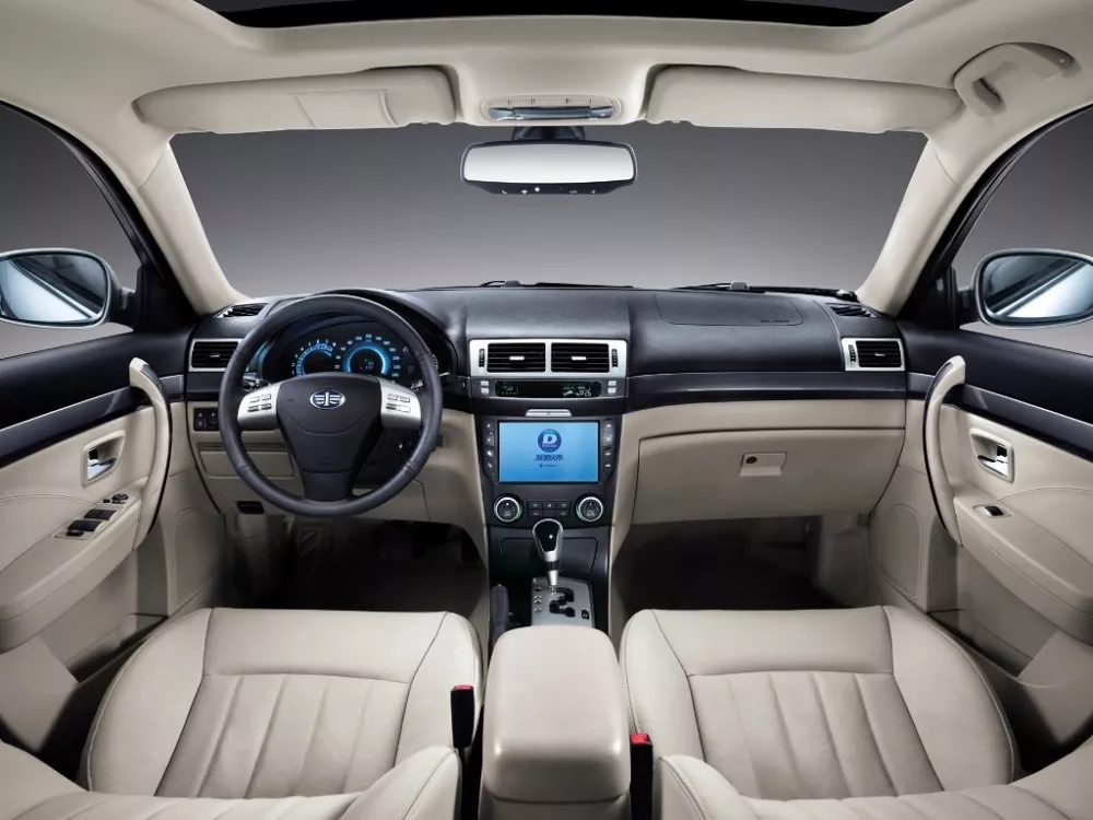 Автомобиль FAW Besturn B70 I Седан