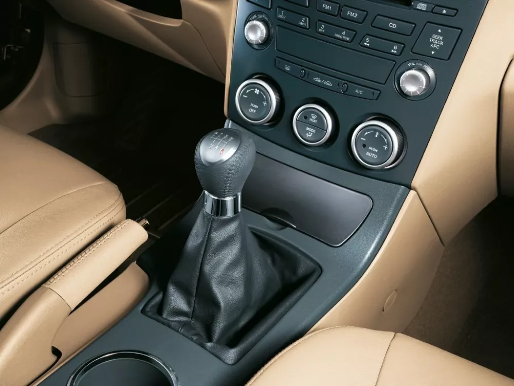 Автомобиль FAW Besturn B70 I Седан