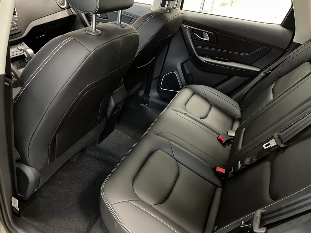 Автомобиль FAW Besturn X40 I Внедорожник (5 дверей)