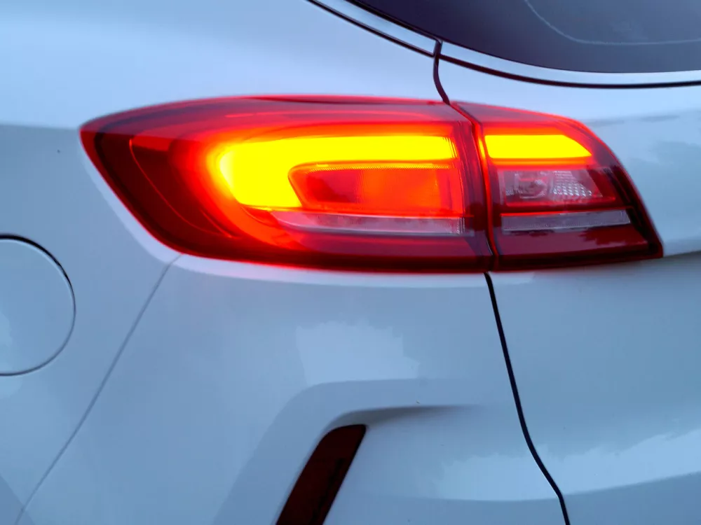 Автомобиль FAW Besturn X80 I Рестайлинг Внедорожник (5 дверей)