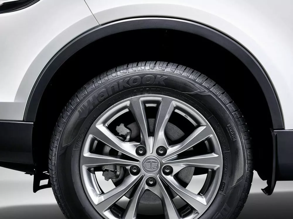 Автомобиль FAW Besturn X80 I Рестайлинг Внедорожник (5 дверей)
