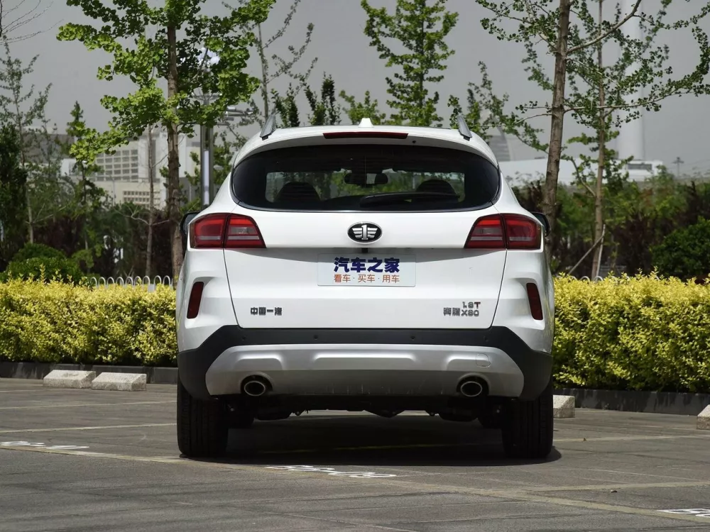 Автомобиль FAW Besturn X80 I Рестайлинг Внедорожник (5 дверей)