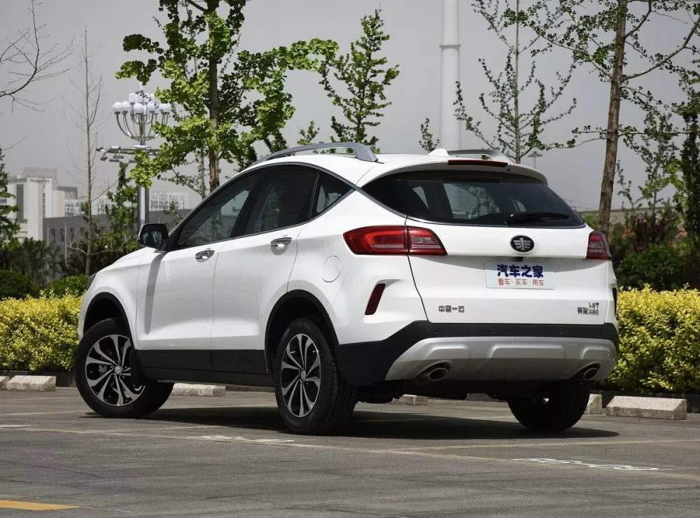 Автомобиль FAW Besturn X80 I Рестайлинг Внедорожник (5 дверей)