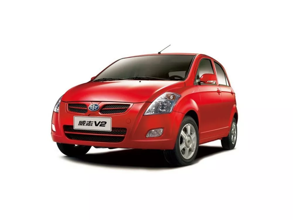 Автомобиль FAW V2 Хэтчбек (5 дверей)