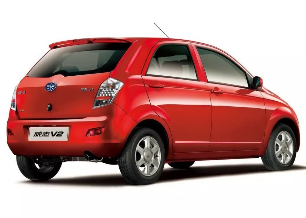Автомобиль FAW V2 Хэтчбек (5 дверей)