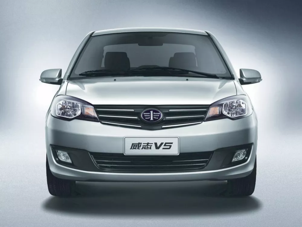 Автомобиль FAW V5 Седан