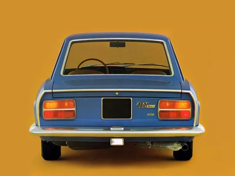 Автомобиль Fiat 124 I Купе