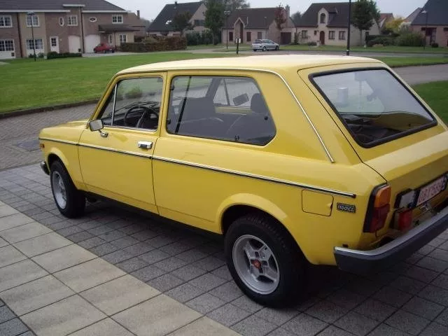 Автомобиль Fiat 128 Универсал (3 двери)