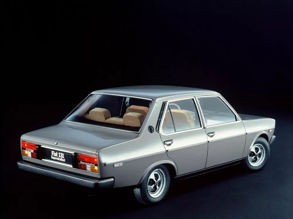 Автомобиль Fiat 131 Седан