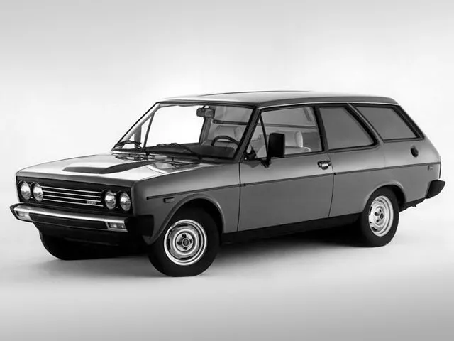 Автомобиль Fiat 131 Универсал (5 дверей)