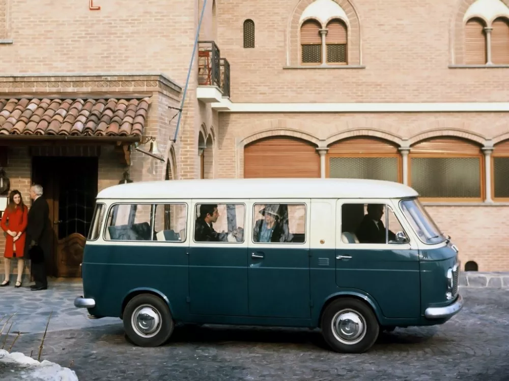 Автомобиль Fiat 238 Минивэн
