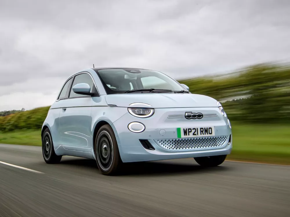 Автомобиль Fiat 500 III Хэтчбек (3 двери)